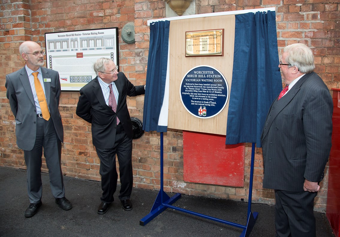The Duke of Gloucester opens refurbished waiting rooms at Worcester Shrub Hill station