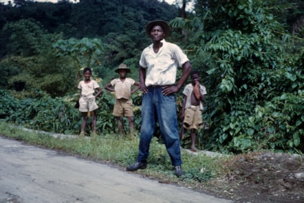 Island to Island-Dominican man-3143-007hires (C) Derek Smith