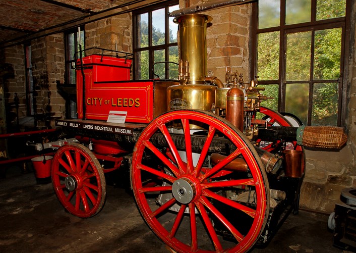 Object of the week- vintage fire engine: lim2-13-52-844818.jpg