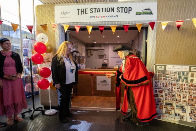 Polly's Place opening Camberley station: Mo Wilson, Lead Autism Trainer, General Manager & Deputy Chair of The Autism Trust UK and the Mayor of Surrey Heath - Councillor Louise Ashbery at the opening of Polly's Place Kiosk and The Training Rooms, Camberley station.