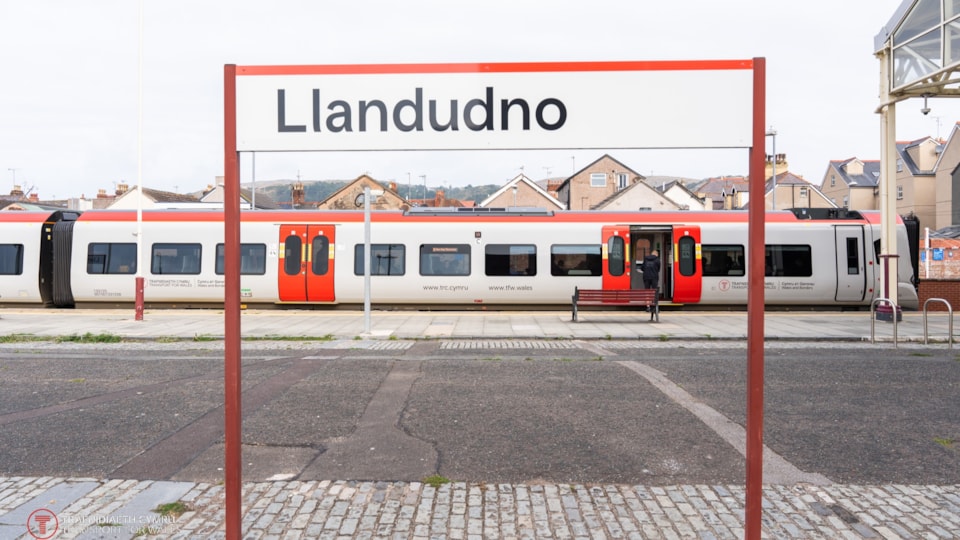 TfW Llandudno-03-2