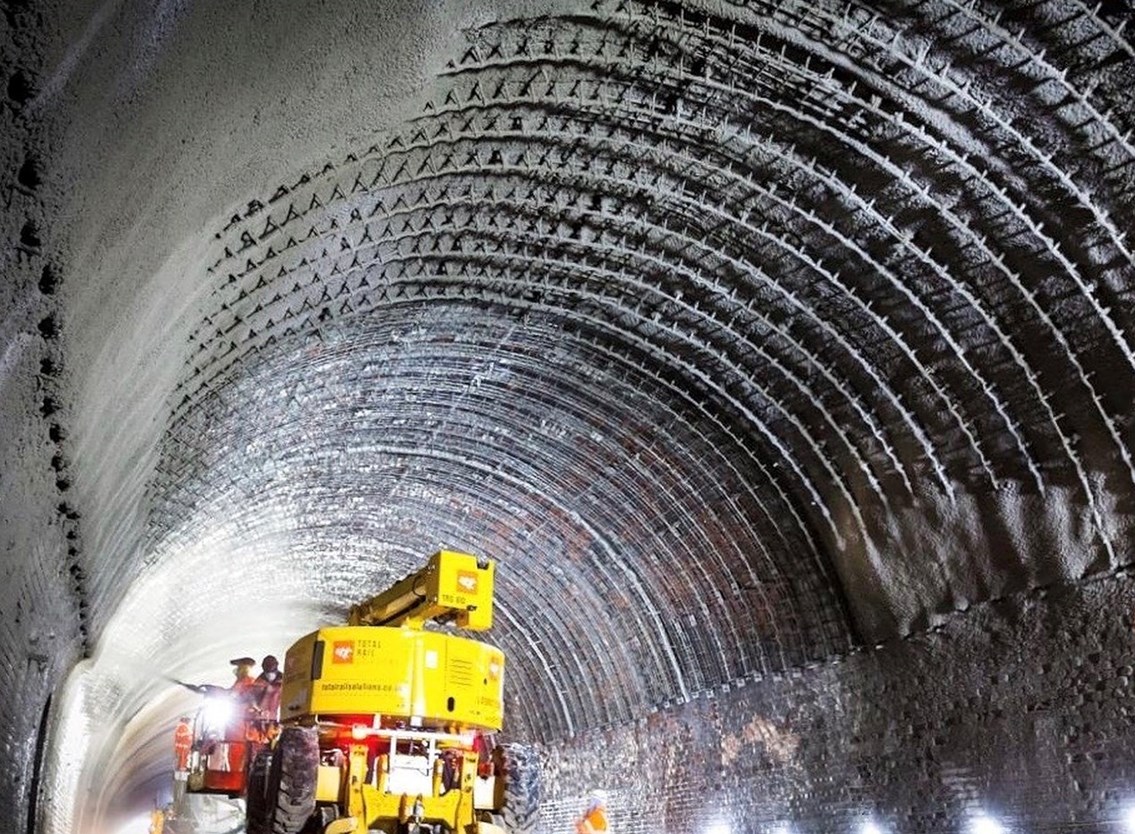 Grimstone Tunnel lining works