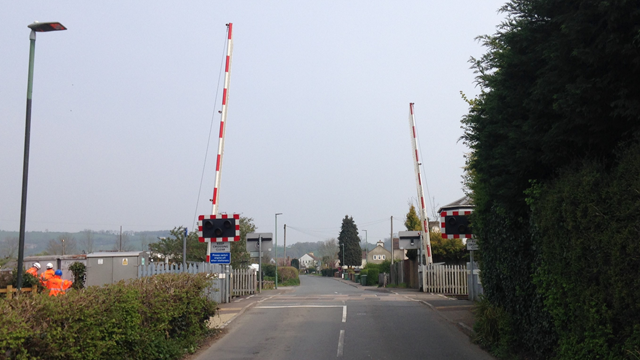 Network Rail carrying out safety improvement work in Gloucestershire this weekend: Oldends level crossing web