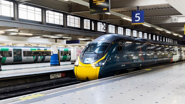 Euston platform 5 with Avanti West Coast service