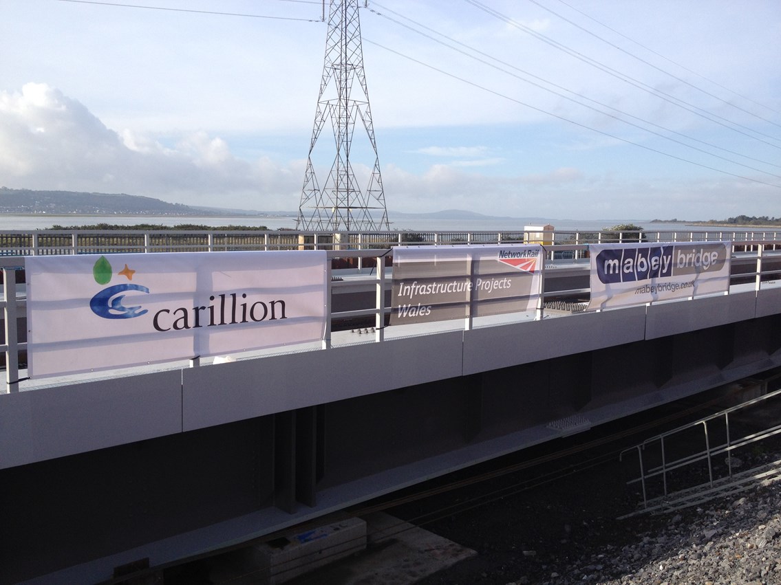 Loughor Viaduct project makes good progress: Loughor Viaduct - new bridge decking