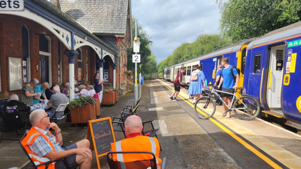 Volunteer event at Glazebrook Station