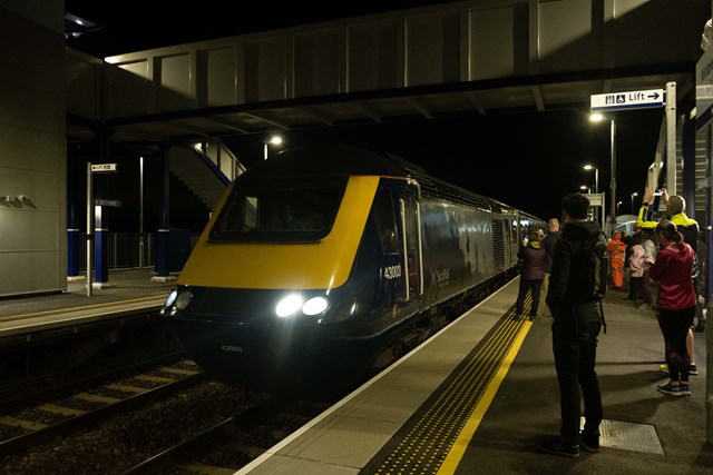 New £15m Kintore station welcomes first passengers: Kintore reopening 1 - the first train calls on Oct 15 2020