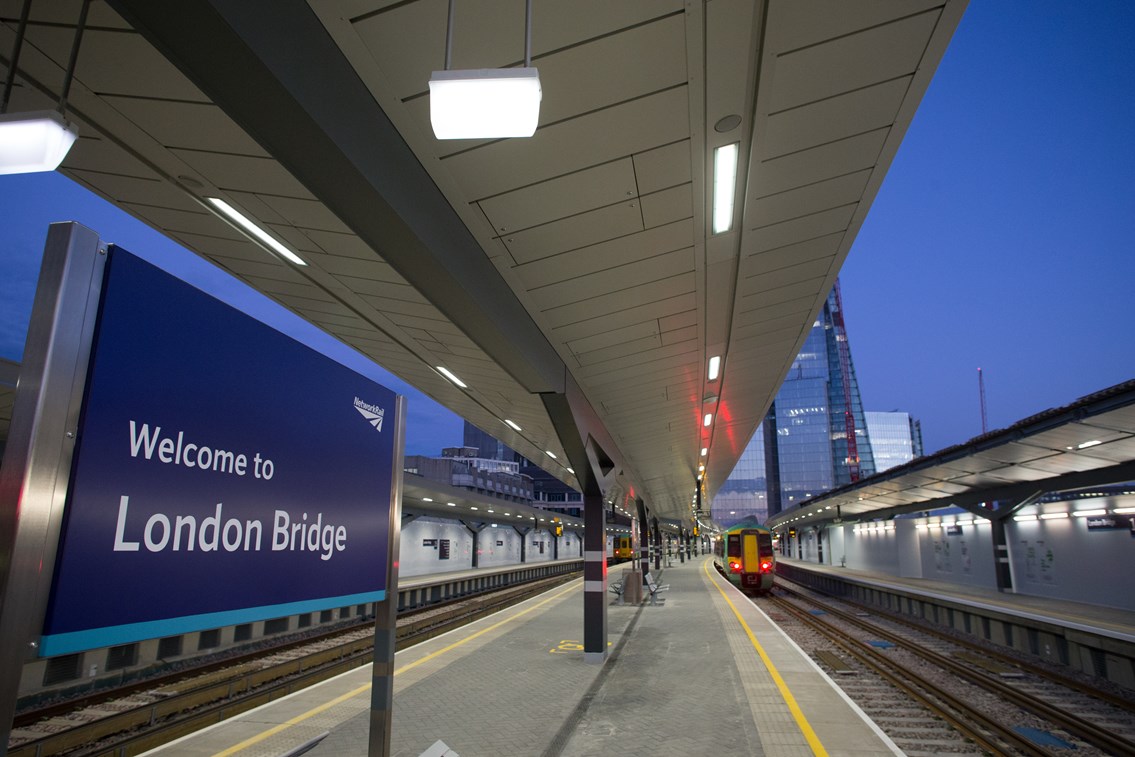 First trains arrive at new London Bridge platforms: First trains arrive at new London Bridge platforms, part of the Thameslink Programme