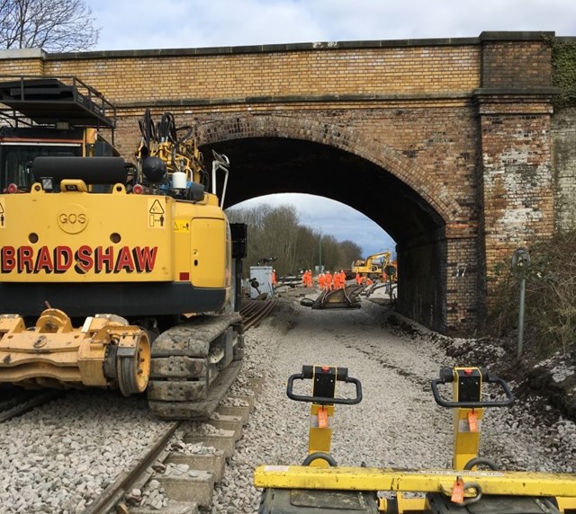 VIDEO: Landmark step on Midland Main Line Upgrade takes place: Passengers should plan ahead with engineering work planned between Kettering and Corby