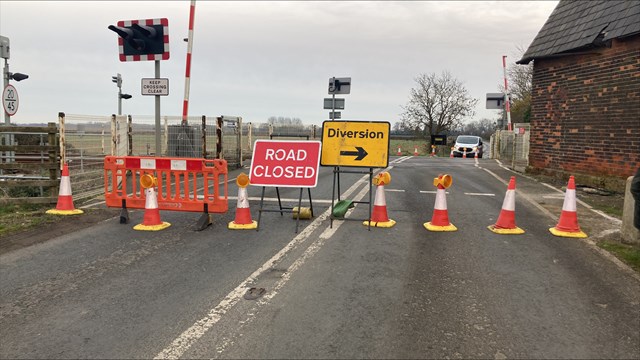 Lincolnshire level crossing to reopen to motorists next week after temporary closure: Barton Lane LC closure