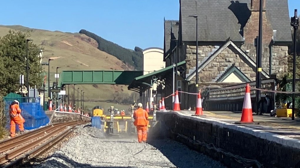 Improvement works to affect services between Rhyl and Llandudno for one weekend: IllustrativeTrackWorks