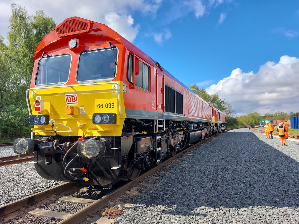 First locomotive fitted for digital signalling in Britain’s main freight fleet moves to dynamic testing: 66039 fitted with ETCS technology travels to RIDC, Network Rail (1)