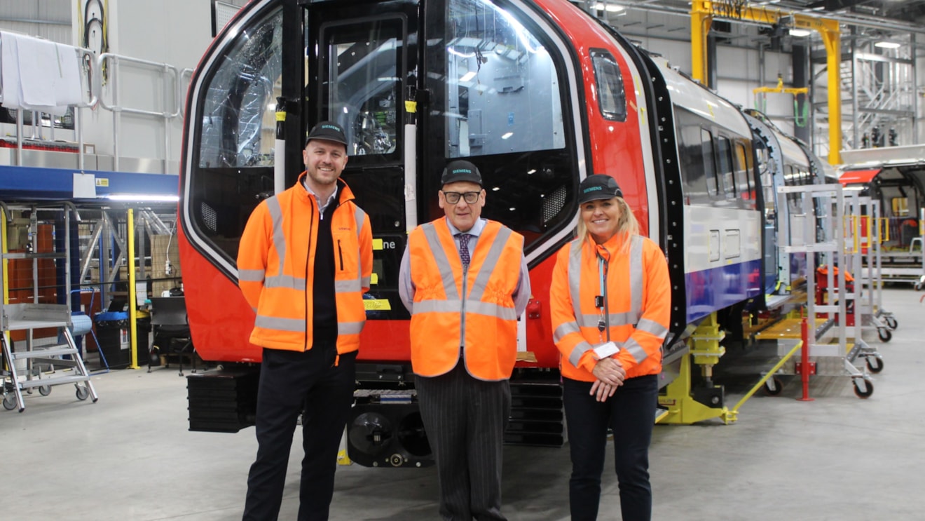 Siemens Welcomes Kingston Upon Hull East MP to Goole Rail Village: MP Karl Turner