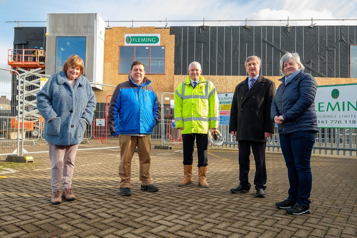 Cllr Fiona Campbell with Leader of the Council Cllr Douglas Reid and local members Cllrs Tom Cook and Lillian Jones with Ronnie Burrows from Fleming