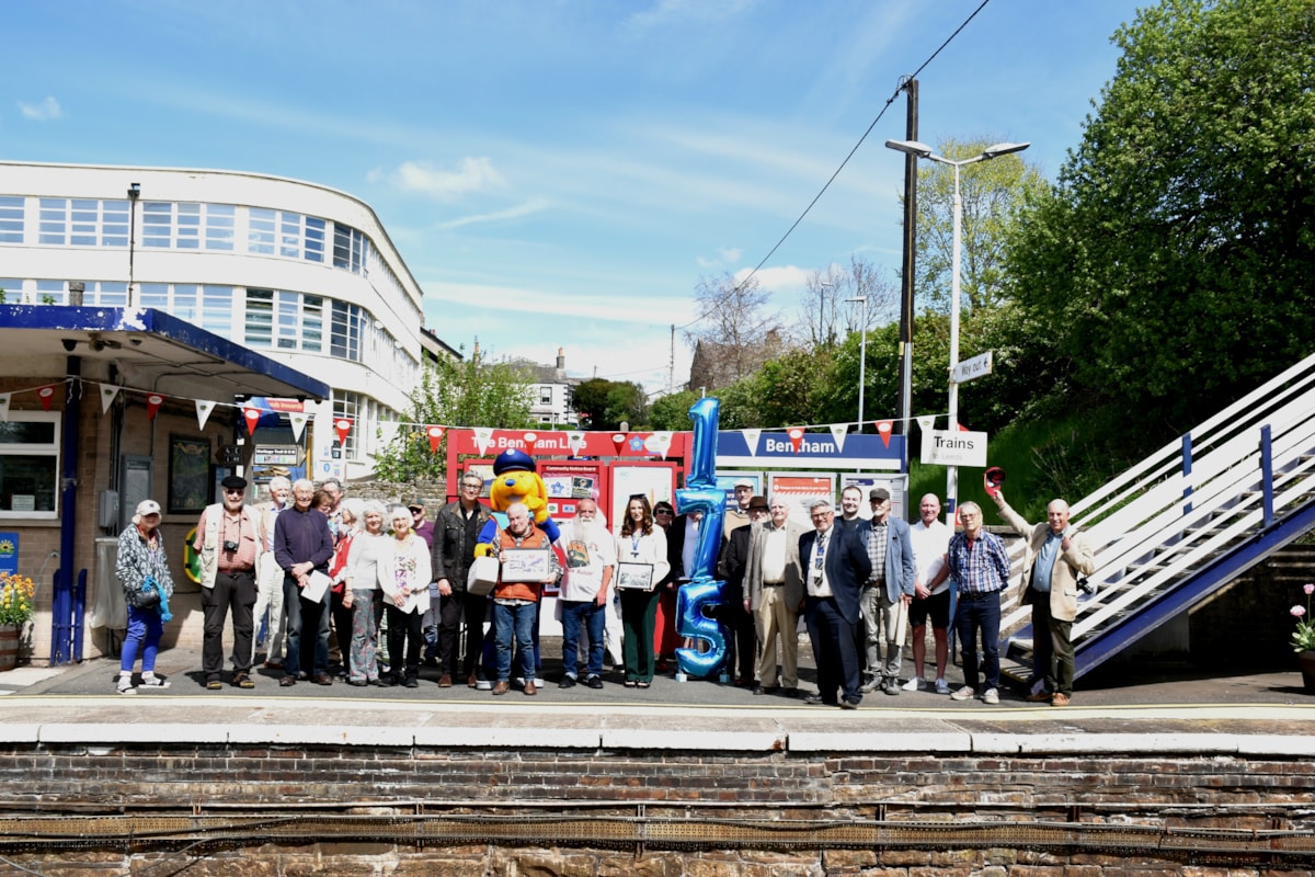 An image of volunteers celebrating the 175th anniversary of the Bentham Line
