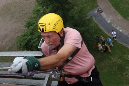 Mayor abseil-2