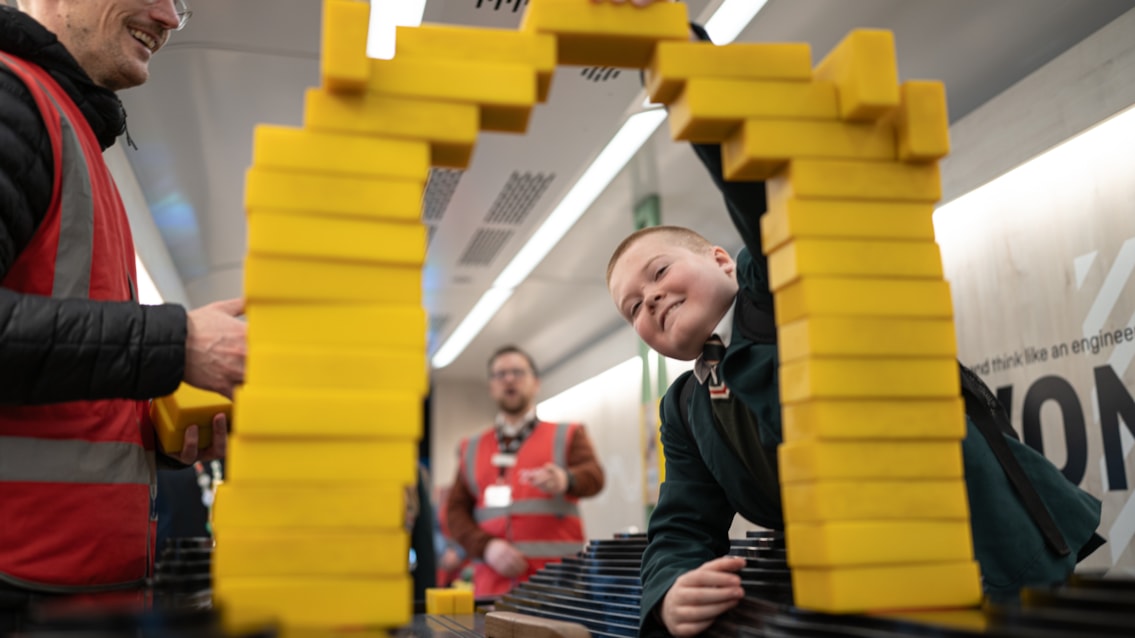 Enjoying the travelling exhibition train Inspiration (3)