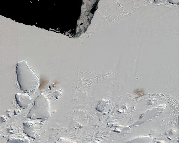 Dawson groups. Satellite image ©2025 Maxar Technologies.