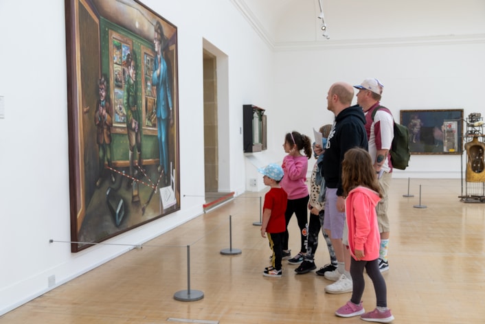 Kids Aloud at Leeds Art Gallery: Leeds Art Gallery is one of more than 20 museums and galleries across the UK taking part by offering dedicated Kids Aloud timeslots and special events for families during the summer holidays.

The child-friendly activities will take place alongside the gallery’s regular summer programme and will include children’s loud gallery tours, as well as portrait workshops and pattern making poetry sessions inspired by current exhibition To Improvise A Mountain: Lynette Yiadom Boakye Curates.
Image credit: Ronnie Danaher