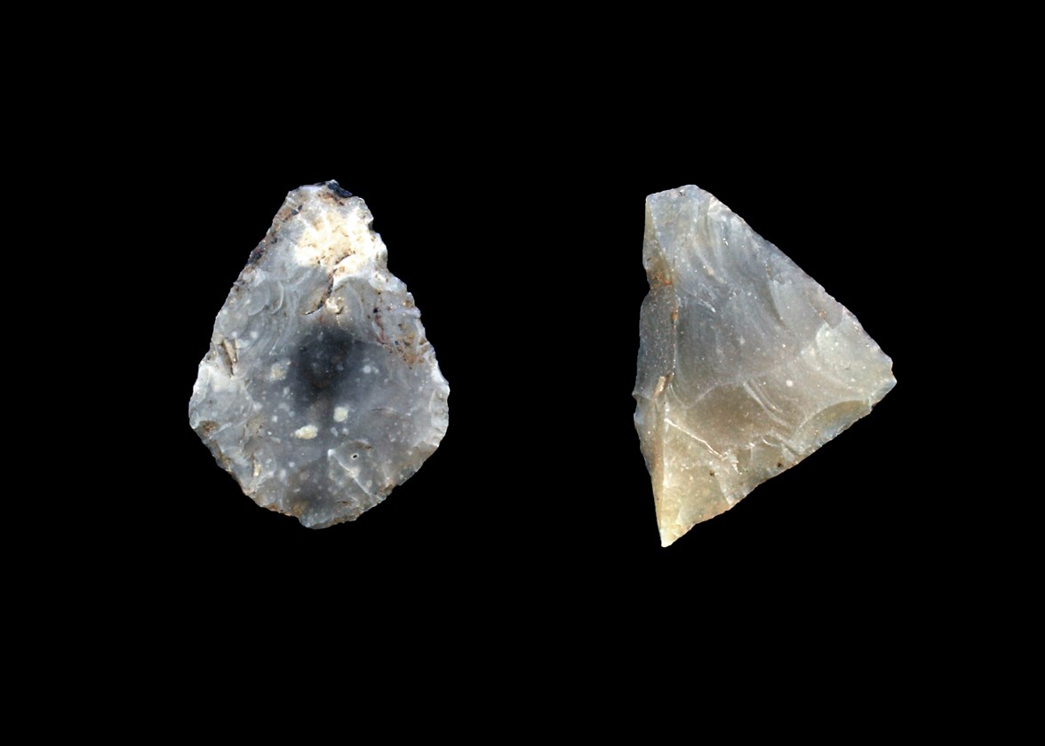 Arrowheads from Milltimber (left), and Wester Hatton (right)