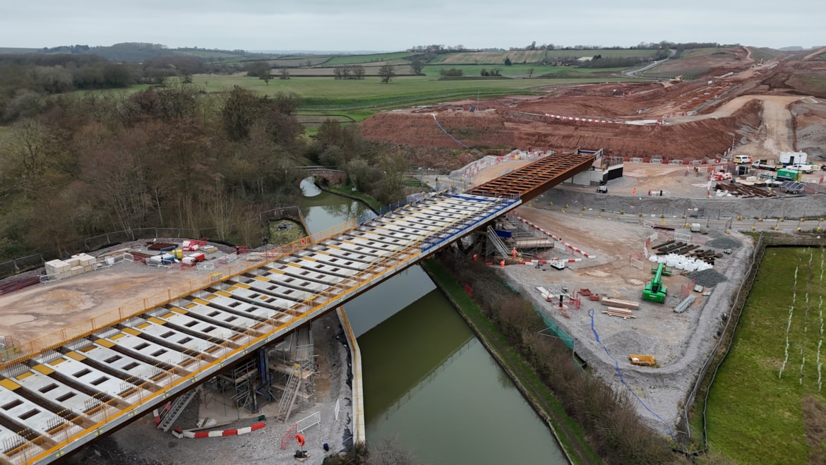 HS2 engineers launch 1,620 tonne bridge over the Grand Union Canal: HS2 engineers install the Longhole Viaduct over the Grand Union Canal