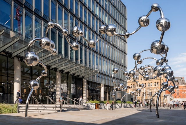 Yayoi Kusama, Infinite Accumulation, 2024, Liverpool Street station (Elizabeth line). Commissioned as part of The Crossrail Art Programme, 2017  © YAYOI KUSAMA. Courtesy Ota Fine Arts and Victoria Miro. Photo: Thierry Bal (4)