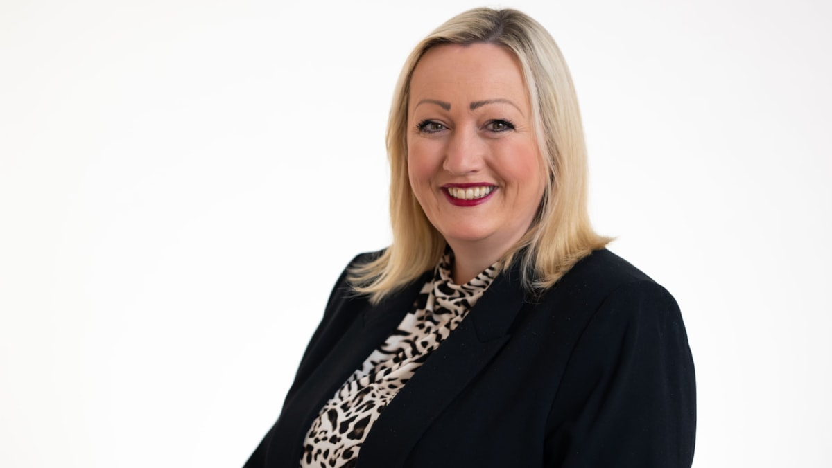 Rebecca Evans MS Cabinet Secretary for Economy, Energy and Planning (Landscape) cropped-2 cropped