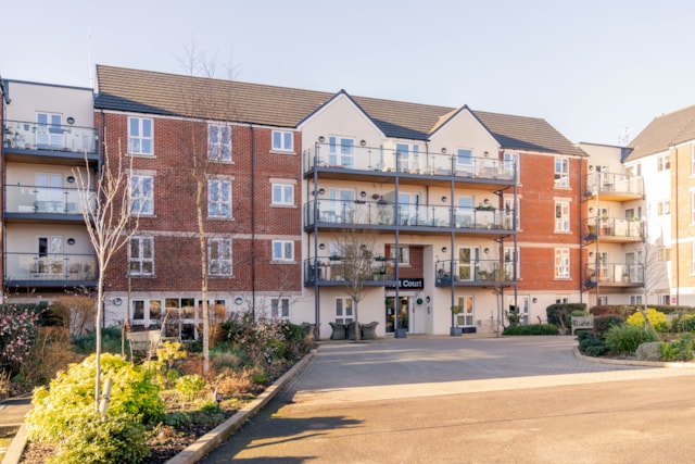 McCarthy Stone Albert Court Henley-on-Thames