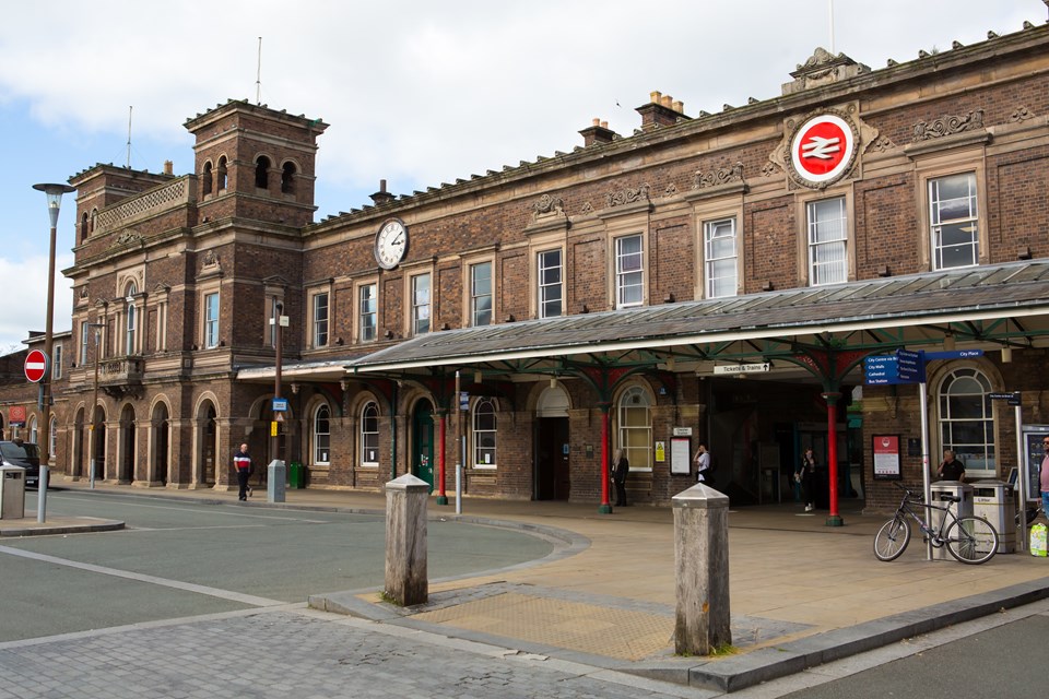 Chester Railway Station-2