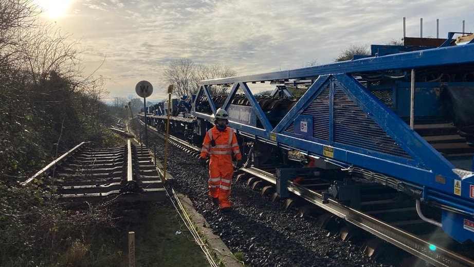 Engineers will be installing half a mile of new track at Wallers Ash between Winchester and Micheldever