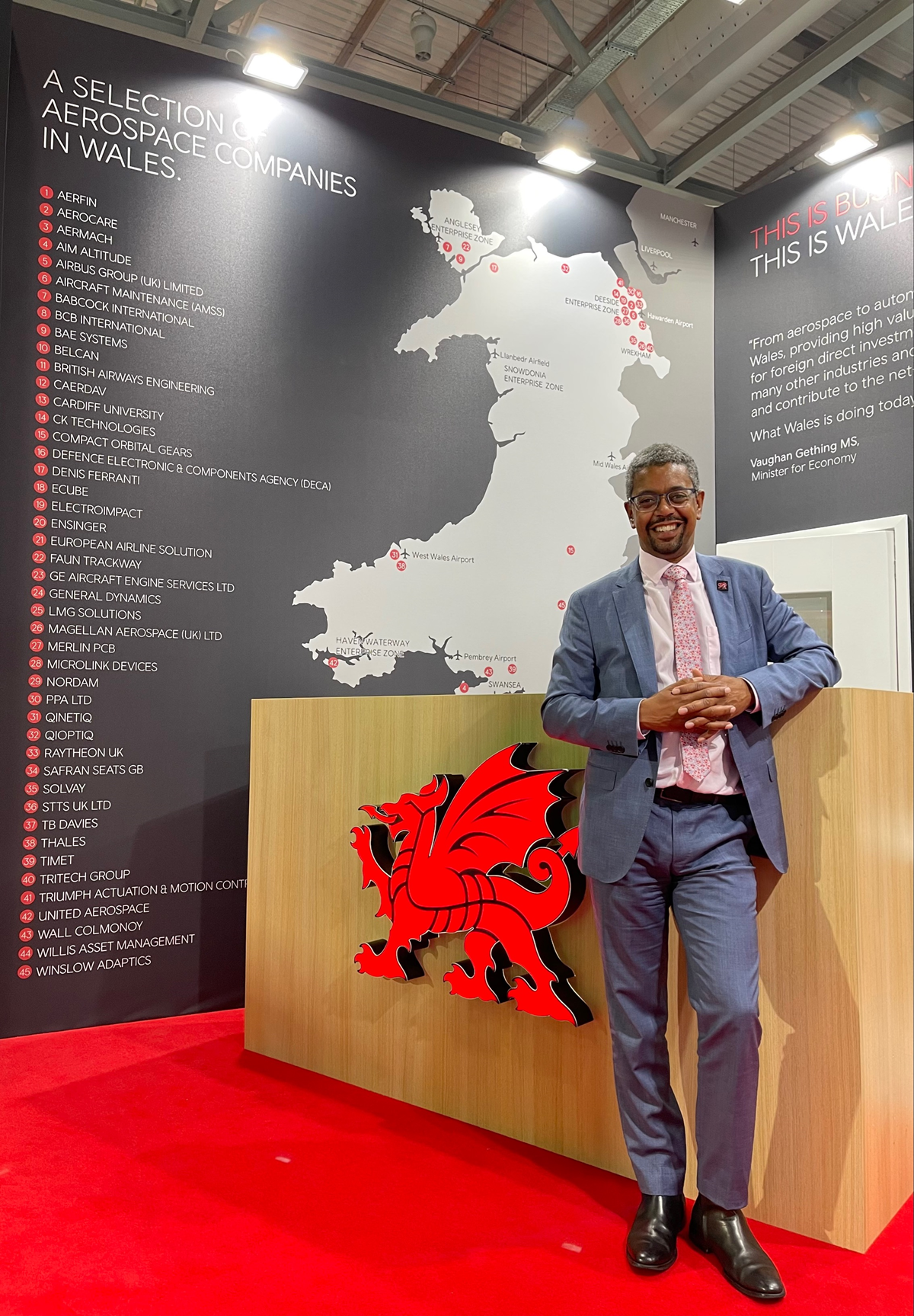 220718 - Vaughan Gething at Welsh Gov Booth at Farnborough Air Show 1