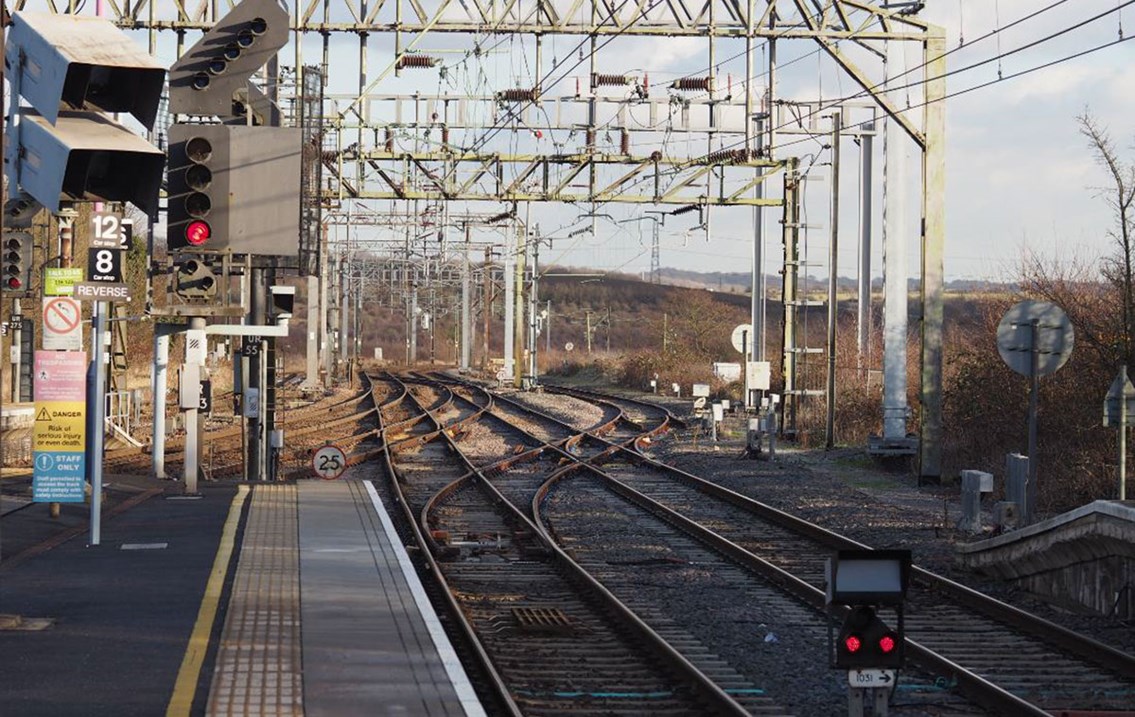 Majority of rail network open as improvements are delivered across Anglia this Christmas: Pitsea overhead lines