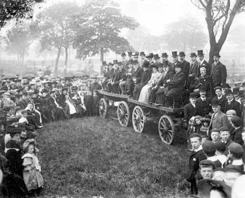 Green Libraries Week: 13th July 1907. Jonathan Peate, local mill owner and philanthropist gifted this park to the people of Yeadon. This is part of the official opening ceremony. The Peate family also gave Nethermoor Park and Nunroyd Park to the town at later dates. In this view everyone is dressed in the fashion of the period.