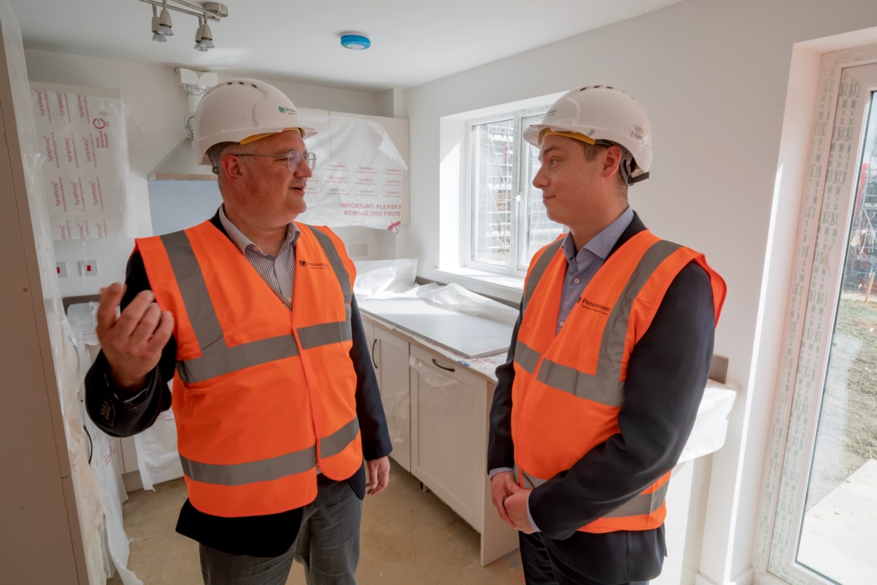 CHGP Morwick Green 1: Leeds City Council leader Councillor James Lewis, left, and Councillor Tom Hinchcliffe, the council’s executive member for transport and planning, visit the Morwick Green housing development.
