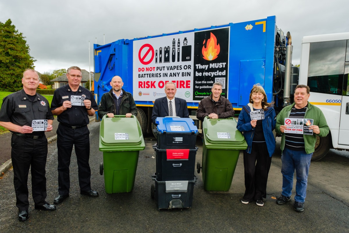 Neil Willerton and Ian McMeekin from SFRS with Councillors Ingram, McMahon, Barton, Maitland and Reid