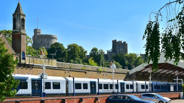 ONE MONTH TO GO: October half-term railway upgrades between Staines and Windsor: JSM 7948