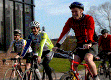 smt-cycle276.gif: Employees from Siemens Magnet Technology preparing for their journey.