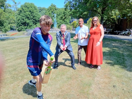 Jimmy Turton Stourbridge Cricket Club, Mayor of Dudley,  Cllr Mohammed Hanif and Mayoress of Dudley (2)