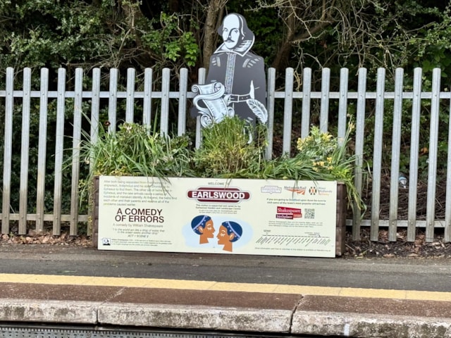 Earlswood Shakespeare statue: Earlswood Shakespeare statue