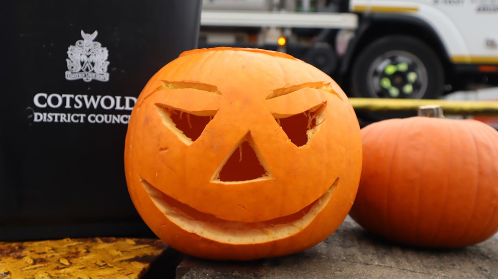 Cotswold District Council - pumpkin recycling