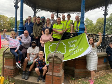 Community members, council staff, Councillor Damian Corfield and volunteers and staff from Emily Jordan Foundation Projects at Stevens Park