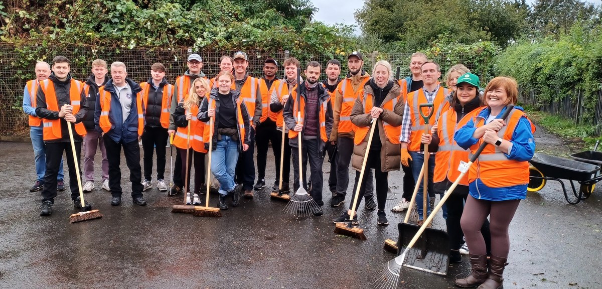 This image shows volunteers at Headlingley