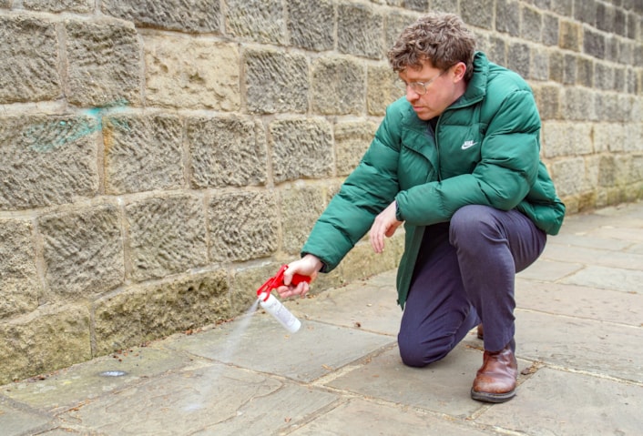Stop thief – Leeds City Council trials latest York stone theft deterrent technology: DNA Stone Marking 2