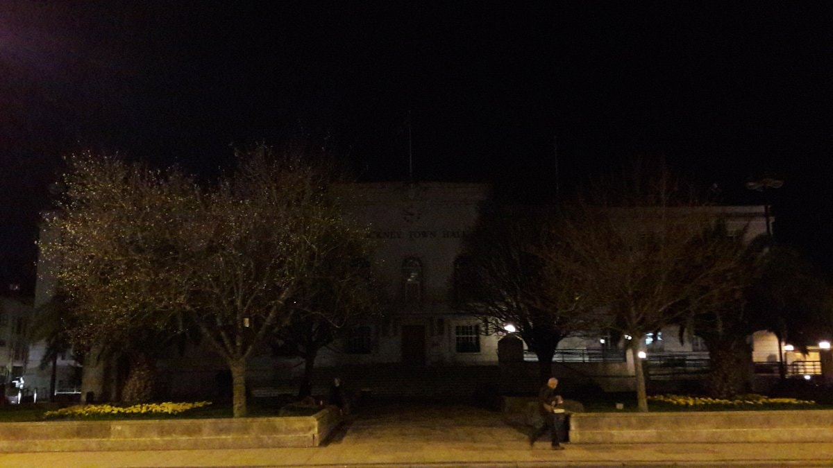 Hackney Town Hall switches off for Earth Hour