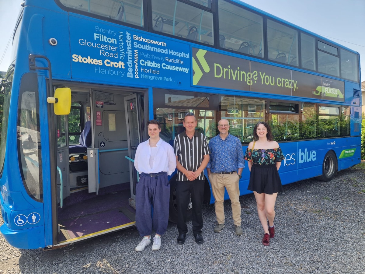 Bristol bus donation to Circular ArtSpace-2