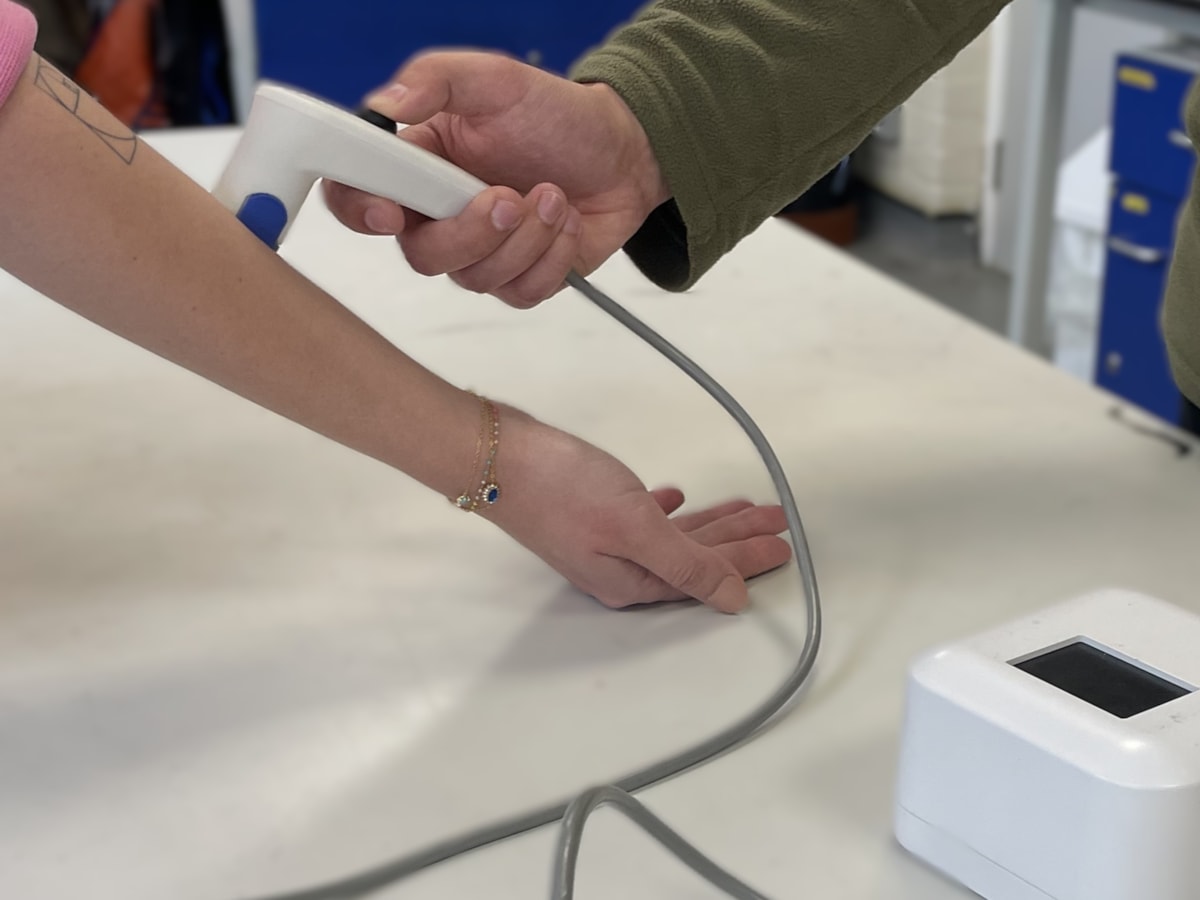 Tissue Metrics device in the lab 