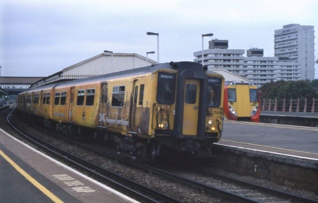 455-868 in Golden Jubilee livery: Unit 455-868 in Queen Elizabeth II Golden Jubilee livery, seen at Clapham Junction on 7 September 2002.
Credit: Andy Cole.