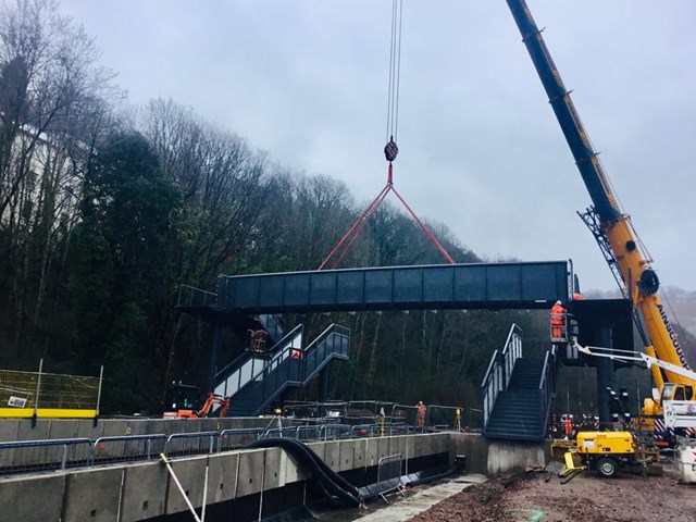 Llanhilleth crane main span different angle