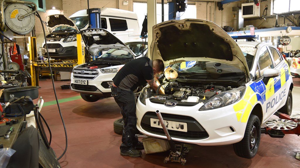 Police car maintenance - Hero Image