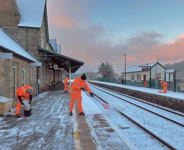 Network Rail teams clearing snow at Machynlleth Station this week